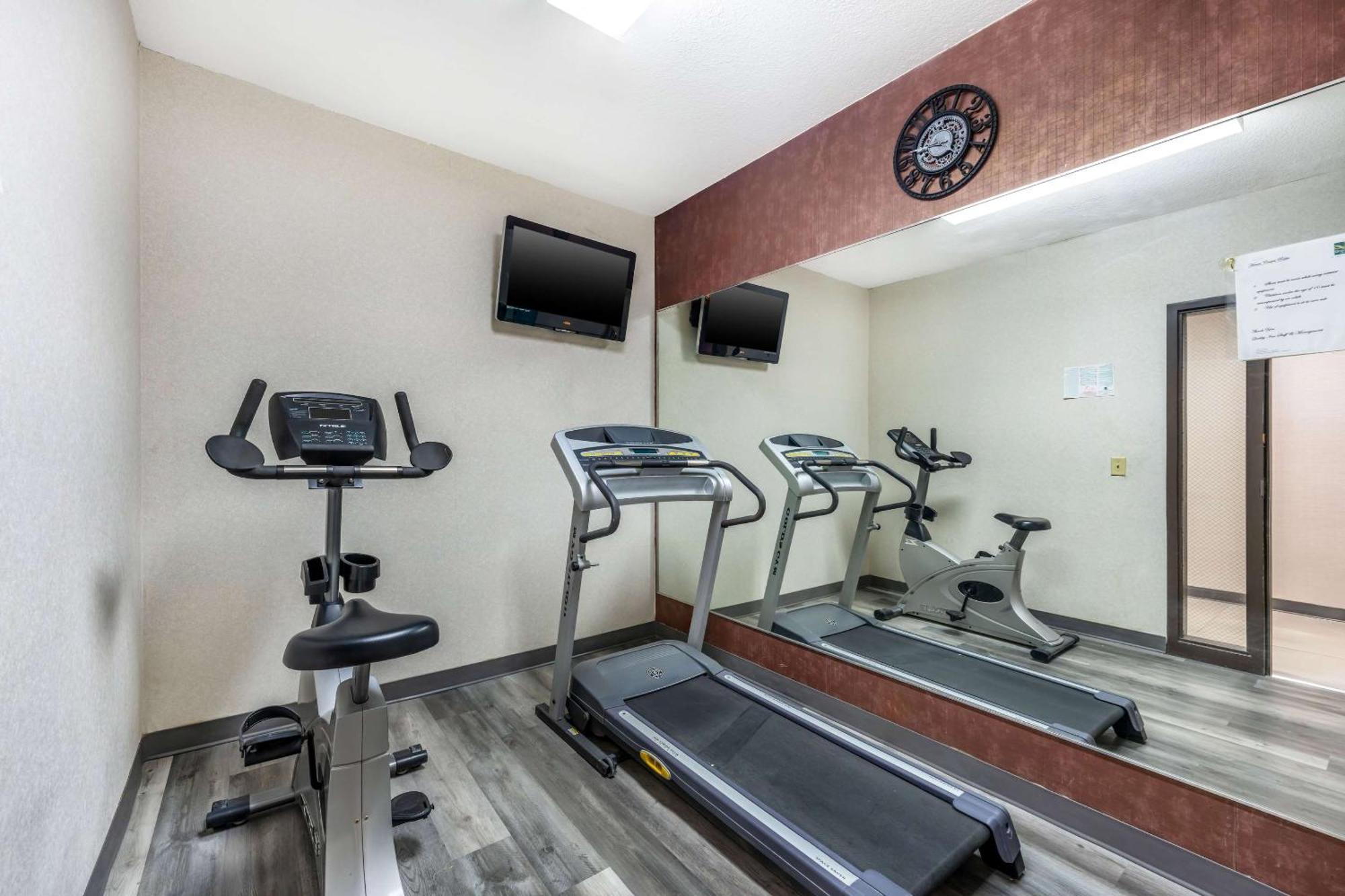 Quality Inn & Suites Manhattan Eksteriør bilde
